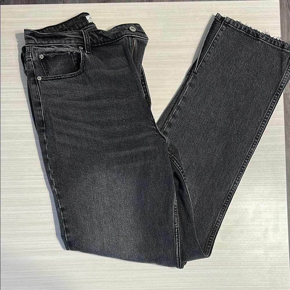 Abercrombie & Fitch 90’s Straight Ultra High Rise